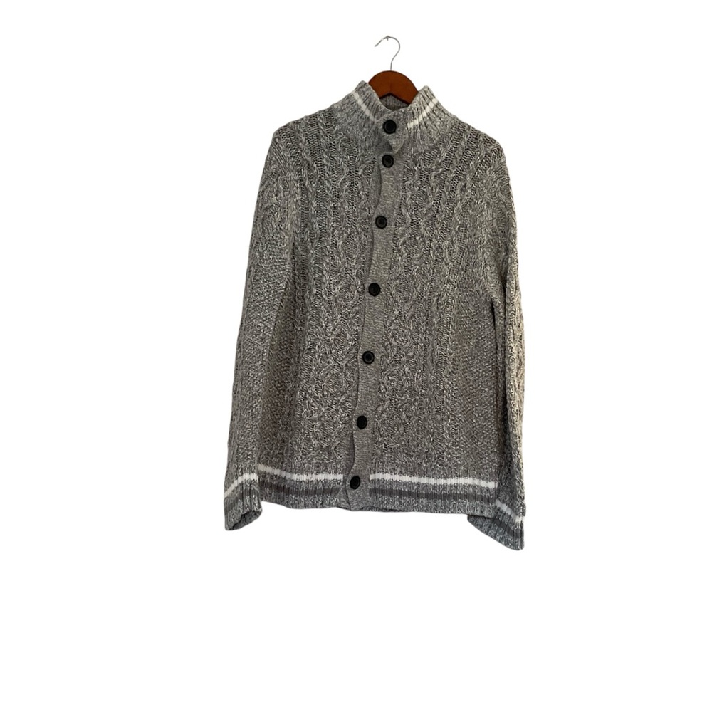 Men's Gray Cable Knit Sweater